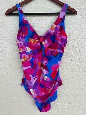 Nip Tuck Swim Joanne Poppies One Piece Size 8 Multi Fit Cup Floral